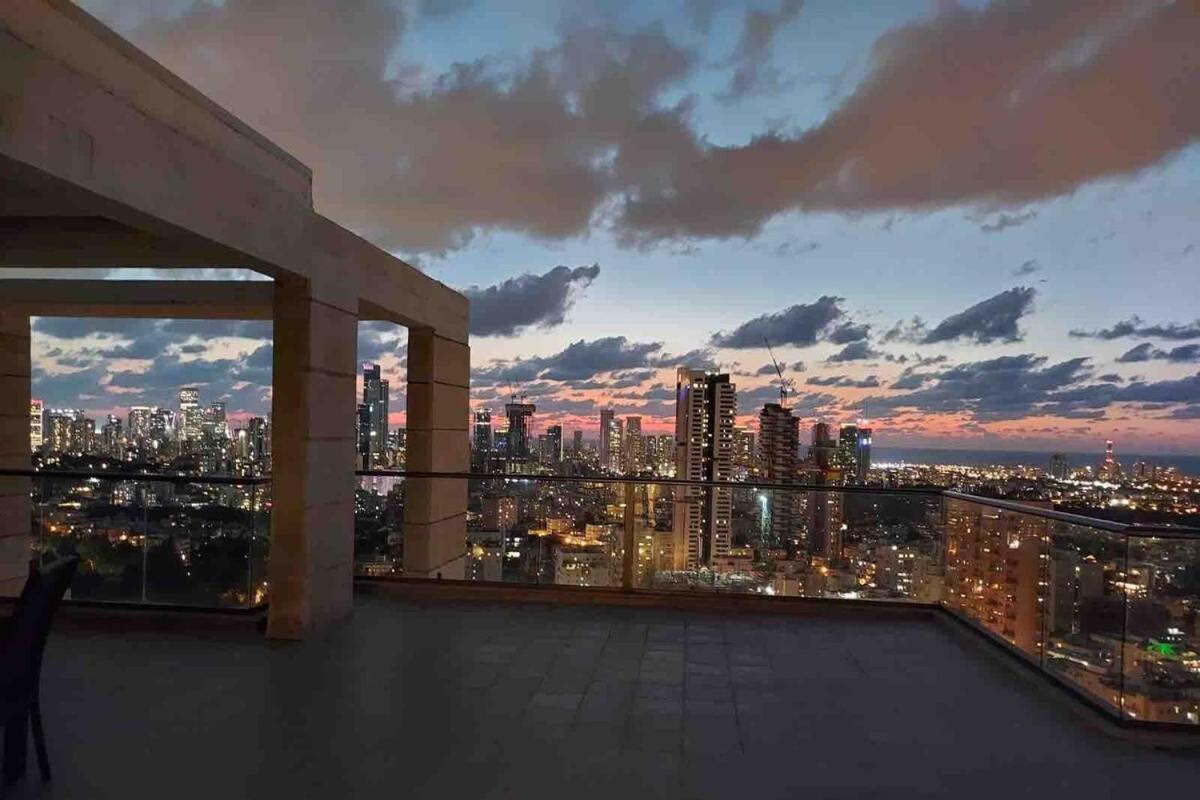 Beautiful Penthouse W/Amazing View, Prime Location Ramat Gan Exterior foto