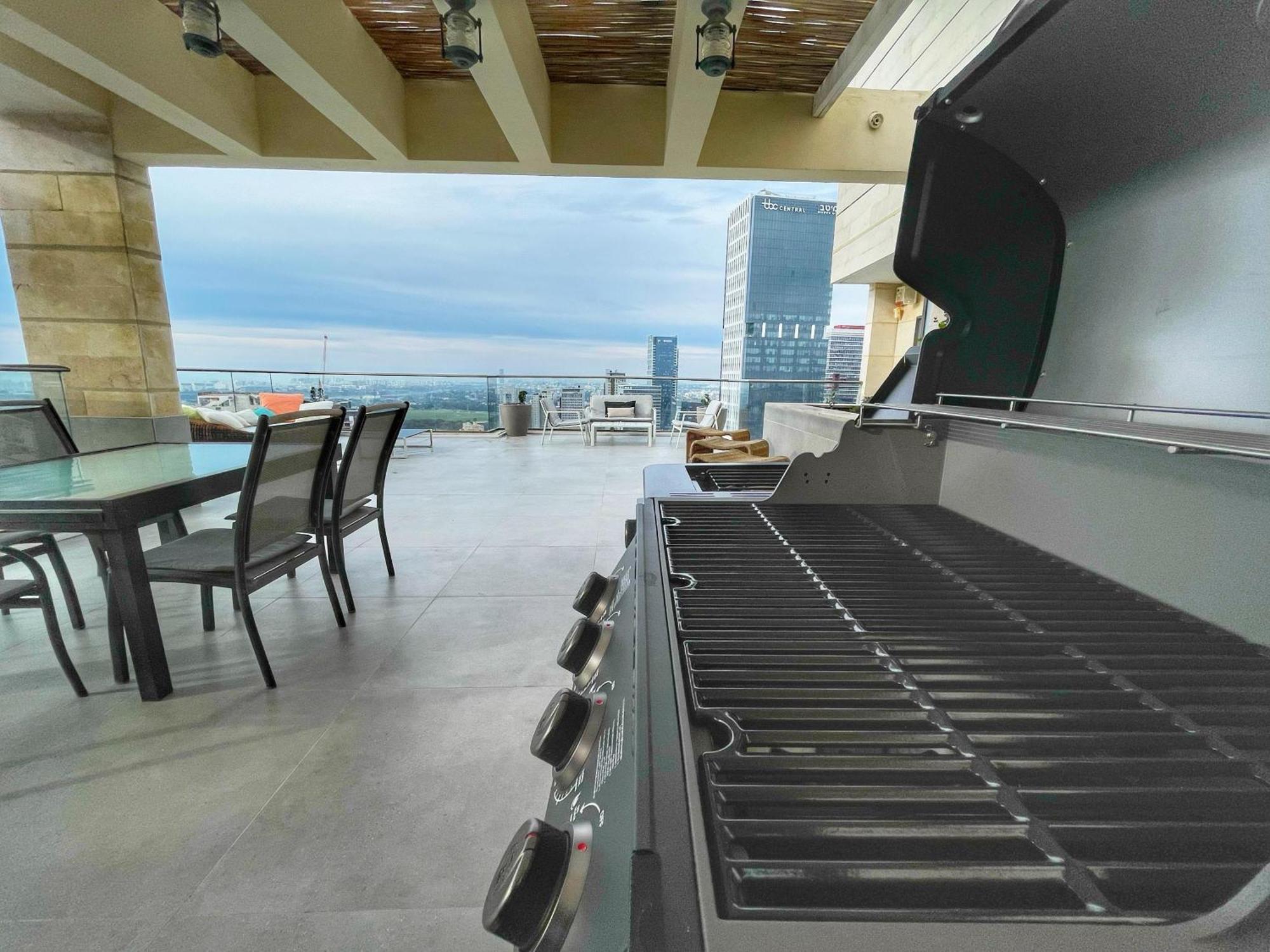 Beautiful Penthouse W/Amazing View, Prime Location Ramat Gan Exterior foto